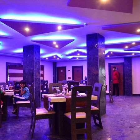 Dolphin Chocolate Inn Chandannagar Buitenkant foto