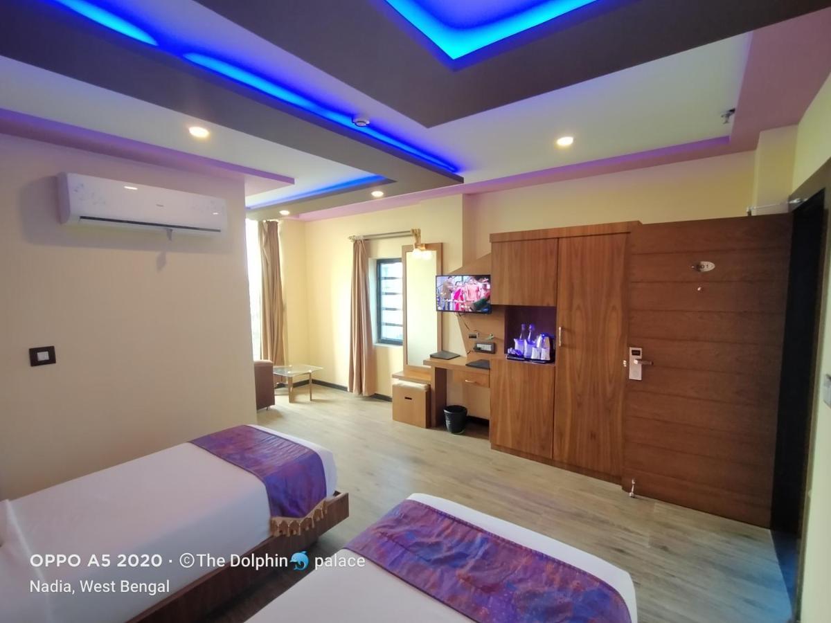 Dolphin Chocolate Inn Chandannagar Buitenkant foto