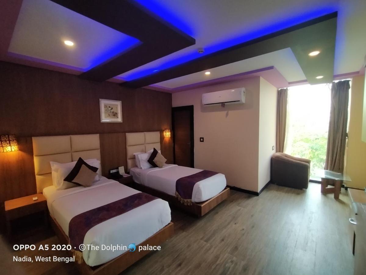 Dolphin Chocolate Inn Chandannagar Buitenkant foto