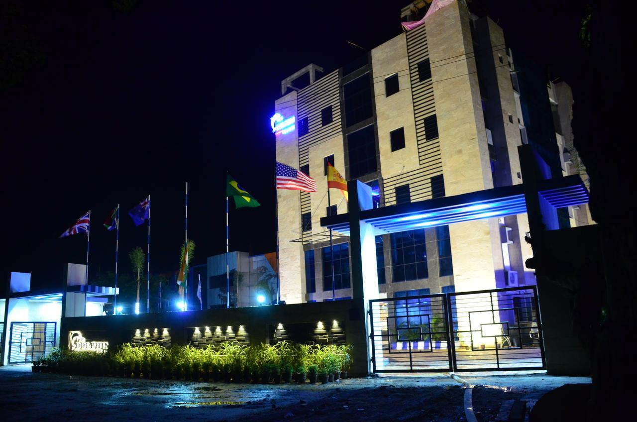 Dolphin Chocolate Inn Chandannagar Buitenkant foto