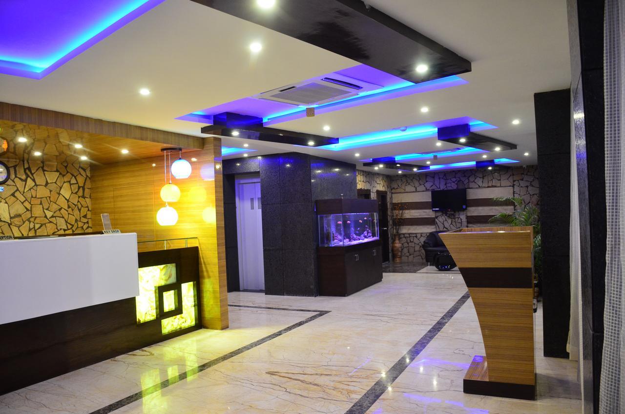Dolphin Chocolate Inn Chandannagar Buitenkant foto